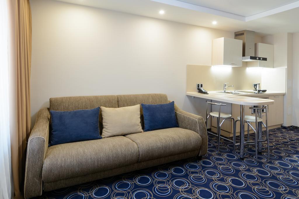 Apart Hotel 92/2 คารากันดี ภายนอก รูปภาพ